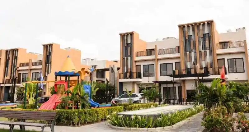 3 BHK Flats in Indore Photo 2